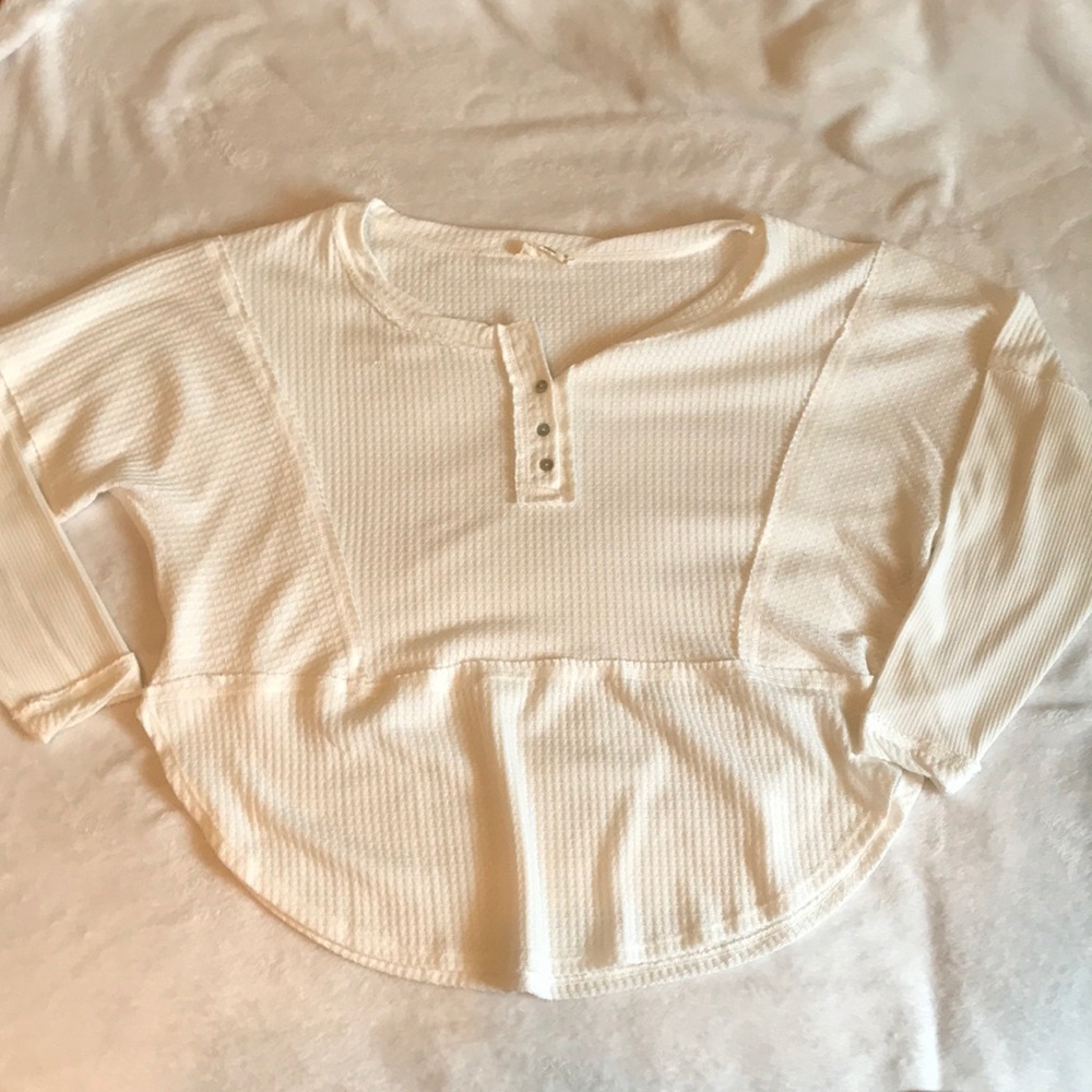 Loose fitting Blouse-like Shirt